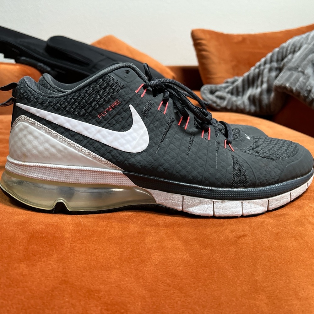 Nike Flywire Sneakers